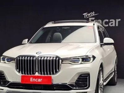 2022 BMW X7 photo 2