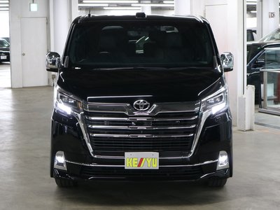 TOYOTA GRAND ACE - 9
