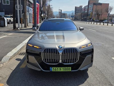 BMW 7 SERIES - 2