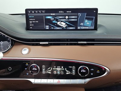 2022 Genesis GV70 — миниатюра 19