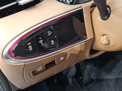 2022 Genesis GV70 — миниатюра 13