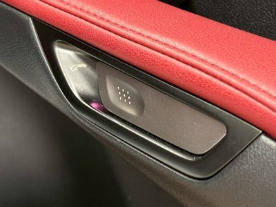 صورة مصغرة 35 لـ 2023 Lexus RX