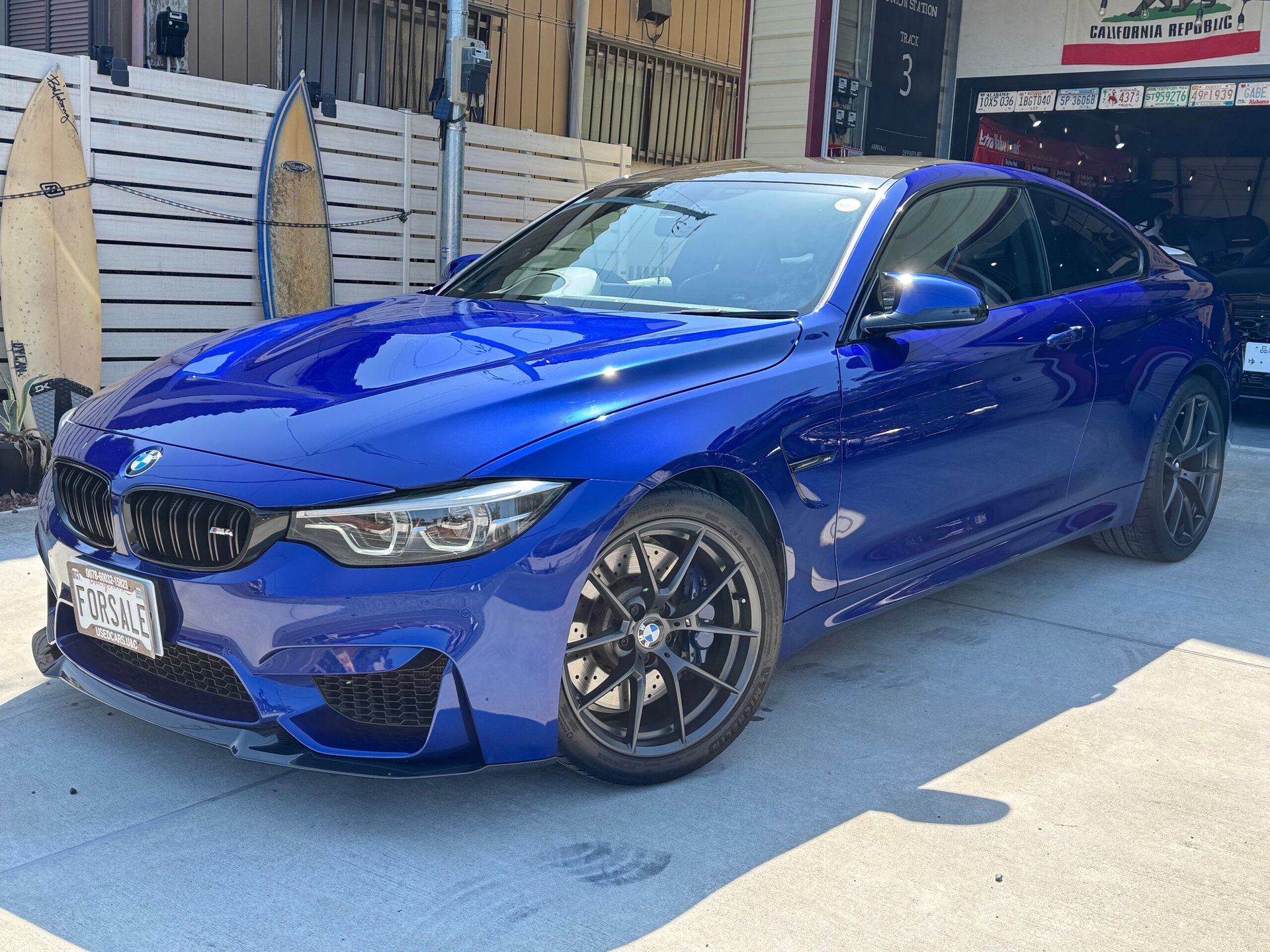 BMW M4 COUPE - View 1