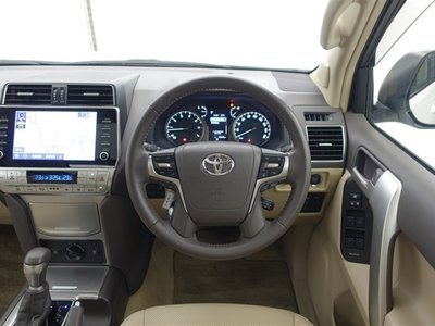 صورة 4 لـ 2023 Toyota LAND CRUISER PRADO