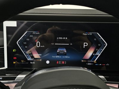 2025 BMW 7 SERIES — миниатюра 11