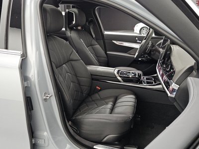 2025 BMW 7 SERIES — миниатюра 18