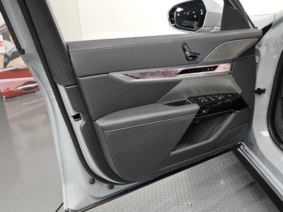 2025 BMW 7 SERIES — миниатюра 14