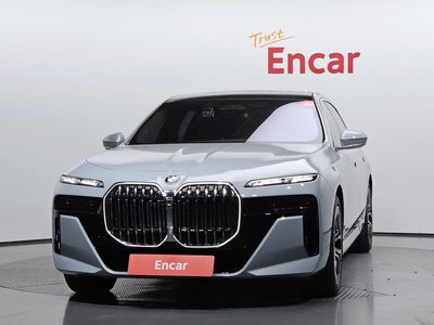 BMW 7 SERIES - 2