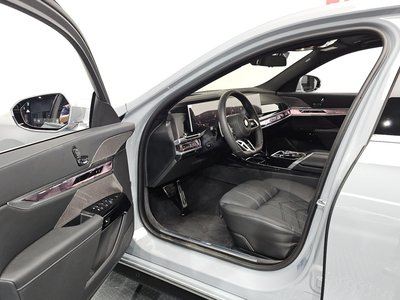2025 BMW 7 SERIES — миниатюра 13
