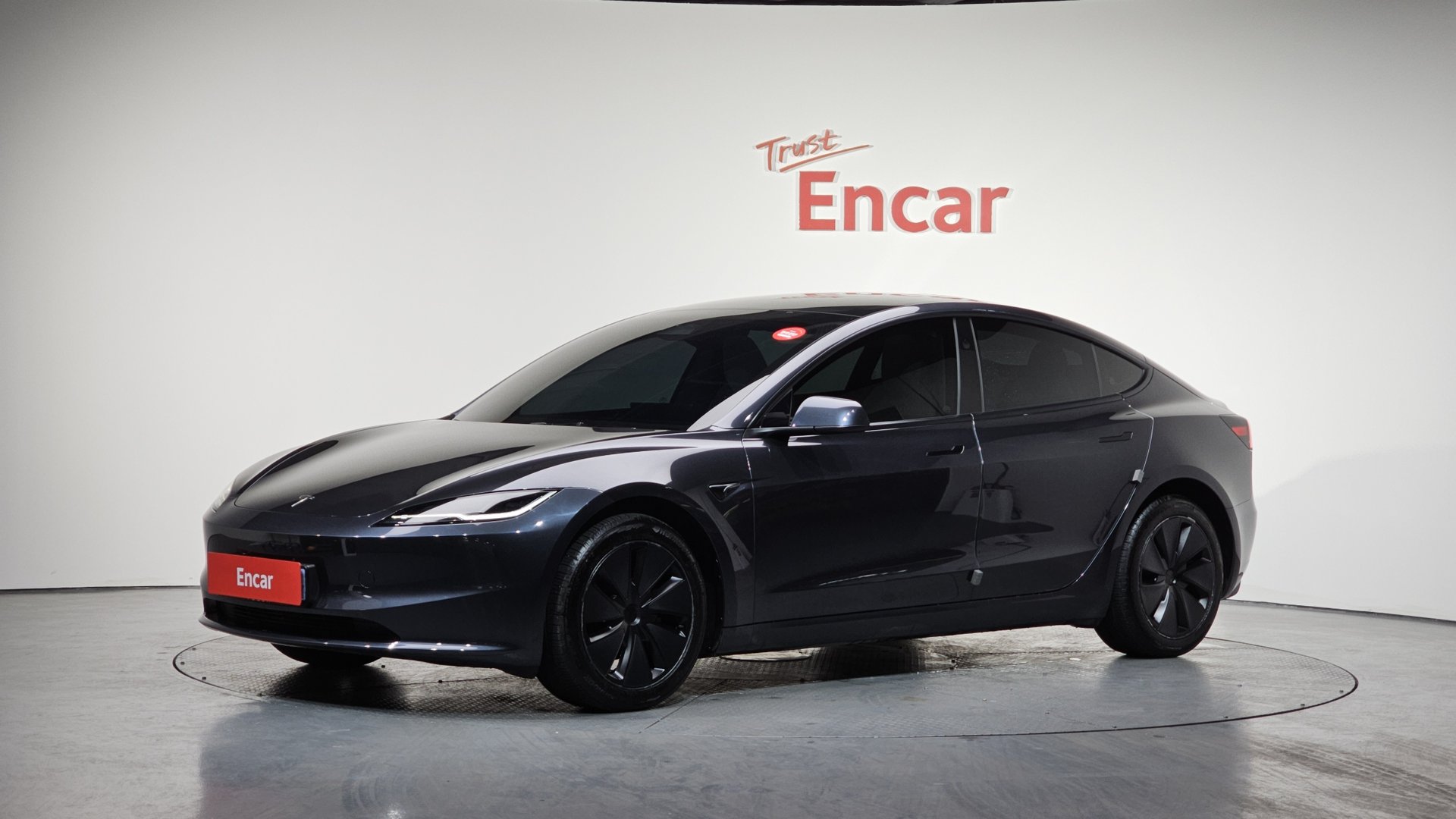 TESLA MODEL 3 - View 1