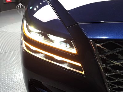 صورة 9 لـ 2021 Genesis GV80