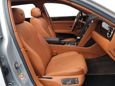 BENTLEY FLYING SPUR - 10