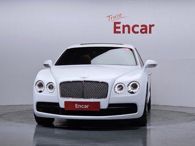 BENTLEY FLYING SPUR - 2