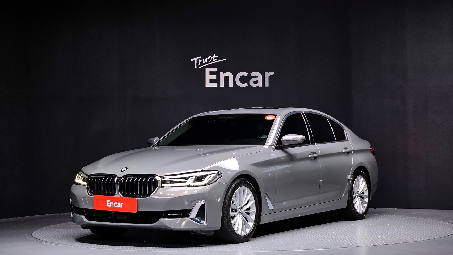 BMW 5 SERIES - View 1