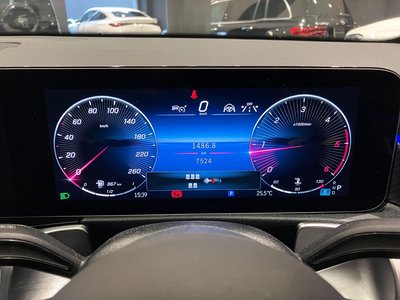 2023 Mercedes-BENZ GLB — миниатюра 24