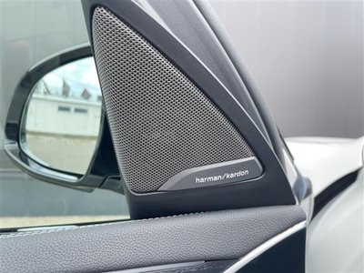 2023 BMW X4 — миниатюра 16