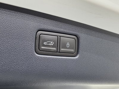 2022 Genesis GV70 — миниатюра 31