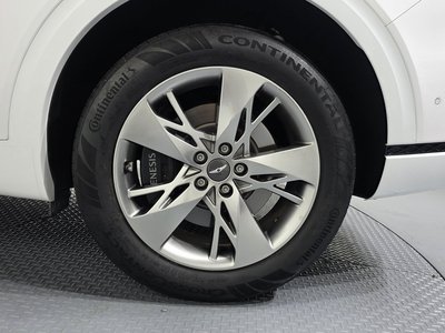 صورة 8 لـ 2022 Genesis GV70