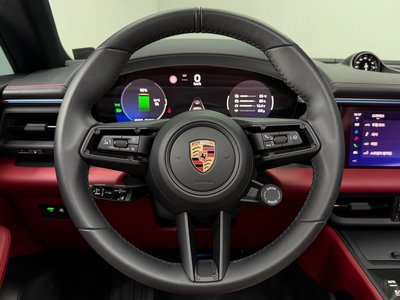 2025 Porsche MACAN 缩略图 11