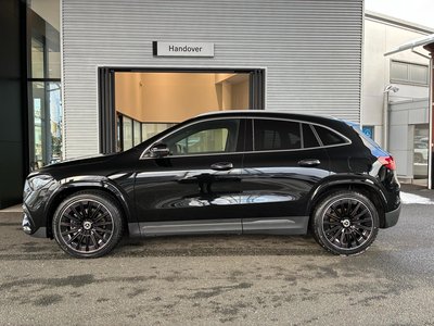 MERCEDES-BENZ GLA - 4