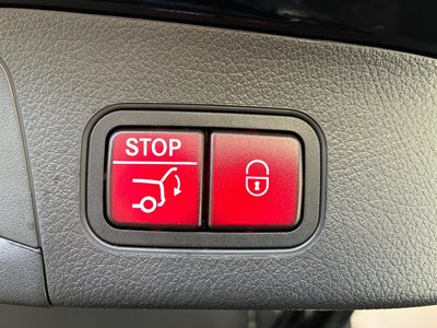 MERCEDES-BENZ GLA - 8