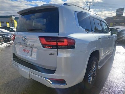 TOYOTA LAND CRUISER 300 - 10