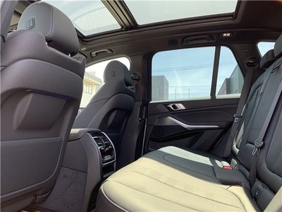 صورة مصغرة 30 لـ 2021 BMW X5 4WD