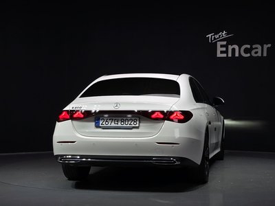MERCEDES-BENZ E-CLASS - 3