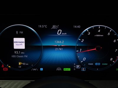 MERCEDES-BENZ E-CLASS - 8