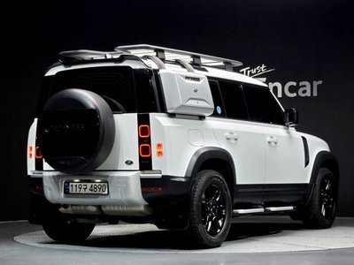 LAND ROVER DEFENDER - 3