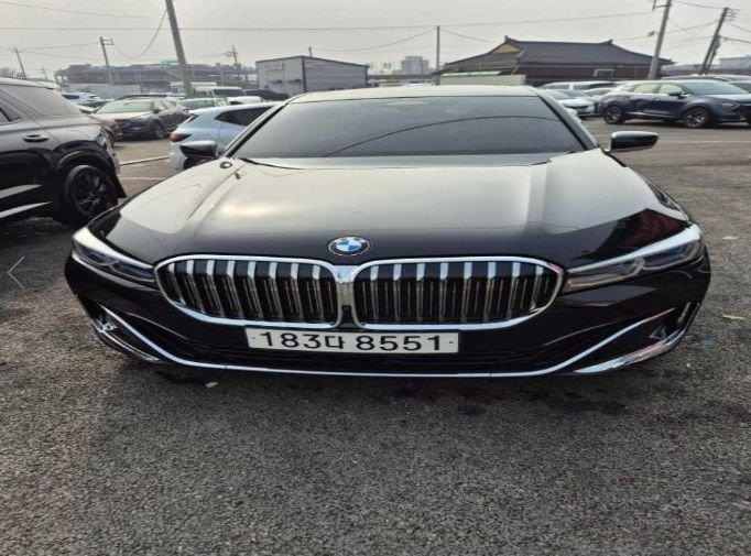 BMW 7 SERIES - View 1