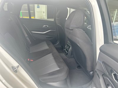 صورة مصغرة 31 لـ 2025 BMW 3 SERIES TOURING