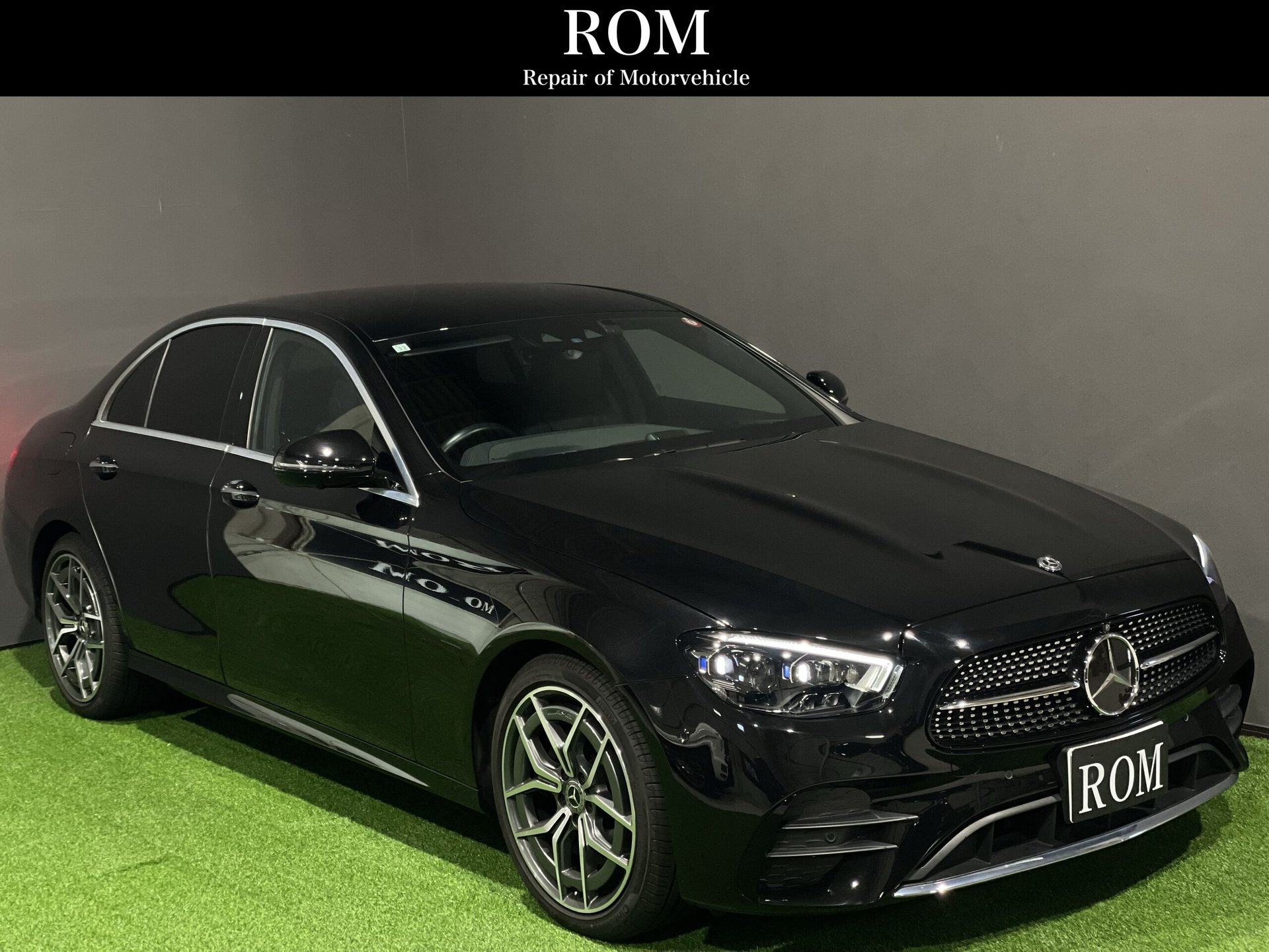 MERCEDES-BENZ E-CLASS - View 1