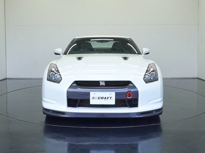 NISSAN GT-R - 3