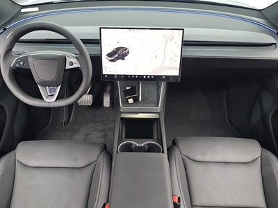 TESLA MODEL Y - 5