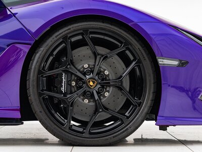 LAMBORGHINI REVUELTO - 9