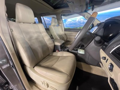 TOYOTA LAND CRUISER PRADO - 8