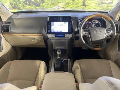 TOYOTA LAND CRUISER PRADO - 2