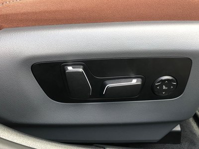 2025 BMW 5 SERIES 缩略图 25