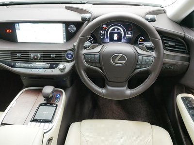 2018 Lexus LS — фото 7