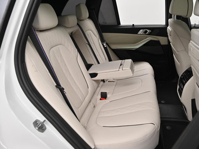 2025 BMW X5 — миниатюра 12