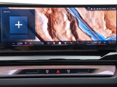 2025 BMW 5 SERIES — миниатюра 15