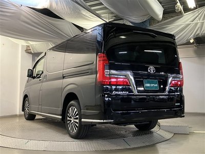 TOYOTA GRAND ACE - 6