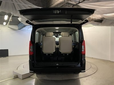 TOYOTA GRAND ACE - 9