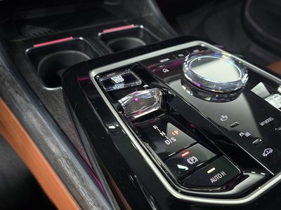 صورة 9 لـ 2024 BMW 7 SERIES