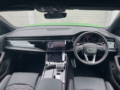 AUDI RS Q8 - 4