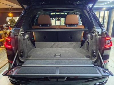2025 BMW X7 缩略图 31