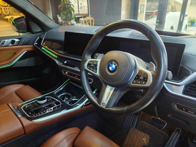 2025 BMW X7 缩略图 9