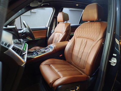 2025 BMW X7 缩略图 11