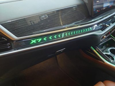 2025 BMW X7 缩略图 27